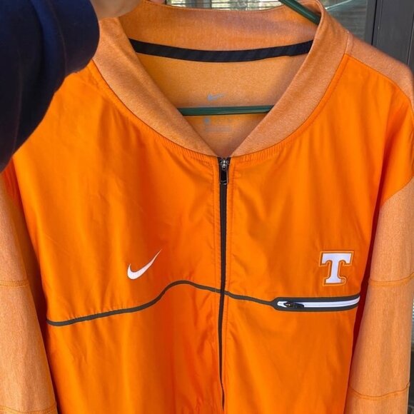 NEW Nike Shield On Field apparel sideline elite performance jacket. 2XL - Picture 2 of 10